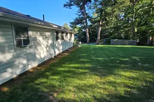 22 Pondview Cir, Brockton, MA 02301 - Photo 3