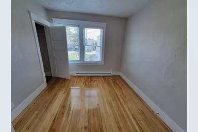 14 Caroline St, Worcester, MA 01604 - Photo 11