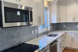 1436 Old Sandwich Rd, Plymouth, MA 02360 - Photo 9