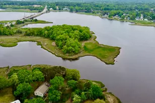 26 1st Ave, Wareham, MA 02571 - Photo 1