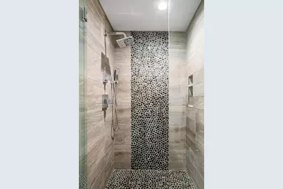 288 Marginal St #4, Boston, MA 02128 - Photo 17