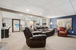 5 Diane Dr, Medway, MA 02053 - Photo 35