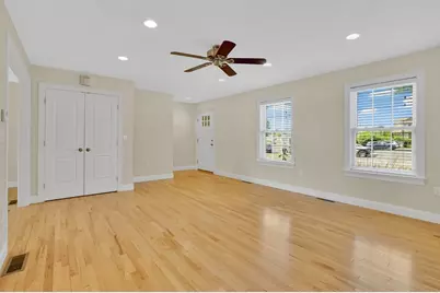 8-10 Begley St #10, Agawam, MA 01001 - Photo 5