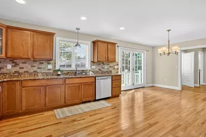 8-10 Begley St #10, Agawam, MA 01001 - Photo 13