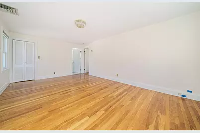 93 Lincoln Rd, Medford, MA 02155 - Photo 21