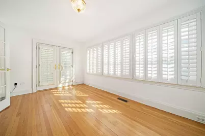 93 Lincoln Rd, Medford, MA 02155 - Photo 17