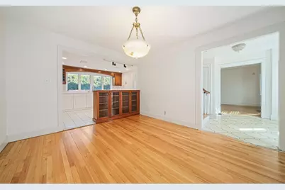 93 Lincoln Rd, Medford, MA 02155 - Photo 13