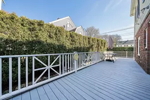 93 Lincoln Rd, Medford, MA 02155 - Photo 5