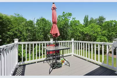 8 Union St, North Brookfield, MA 01535 - Photo 25