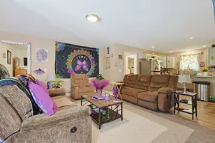 8 Union St, North Brookfield, MA 01535 - Photo 39