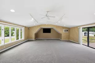 55 South St, Easthampton, MA 01027 - Photo 33