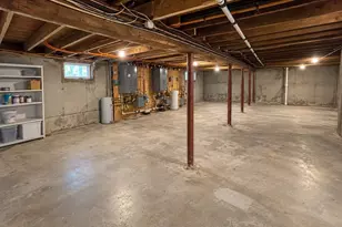 576 Franklin St, Worcester, MA 01608 - Photo 37