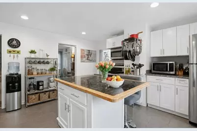 576 Franklin St, Worcester, MA 01608 - Photo 5