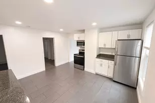 576 Franklin St, Worcester, MA 01608 - Photo 3