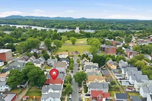 133 Oak St, Holyoke, MA 01040 - Photo 5