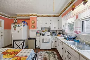 133 Oak St, Holyoke, MA 01040 - Photo 27