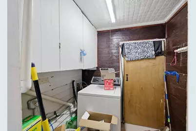 133 Oak St, Holyoke, MA 01040 - Photo 17