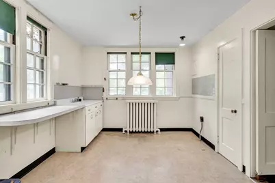 128 Dudley St, Brookline, MA 02445 - Photo 9