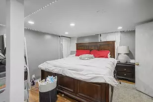 23 Jenness St, Springfield, MA 01104 - Photo 15