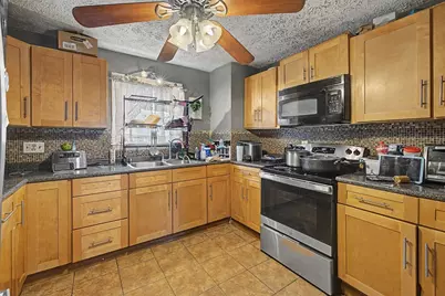 23 Jenness St, Springfield, MA 01104 - Photo 1