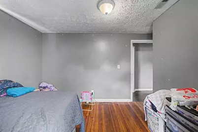 23 Jenness St, Springfield, MA 01104 - Photo 11