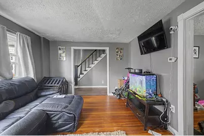 23 Jenness St, Springfield, MA 01104 - Photo 3