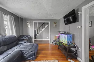23 Jenness St, Springfield, MA 01104 - Photo 3