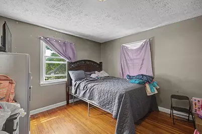 23 Jenness St, Springfield, MA 01104 - Photo 9