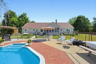 471 Hoppin Hill Ave, North Attleboro, MA 02760 - Photo 37