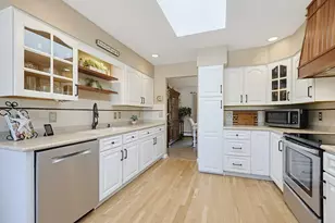 471 Hoppin Hill Ave, North Attleboro, MA 02760 - Photo 13