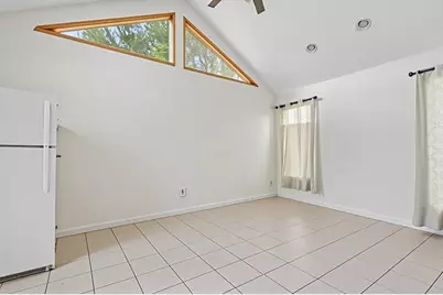 20 Brightwood Ave, Worcester, MA 01604 - Photo 3