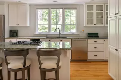14 Homestead, Newton, MA 02468 - Photo 3