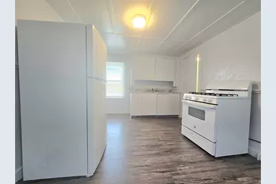 9 Cedar St #2R, Taunton, MA 02780 - Photo 3