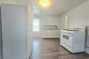 9 Cedar St, Taunton, MA 02780 - Photo 3