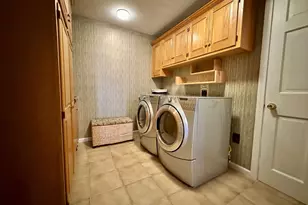 608 Pinewood Dr, Longmeadow, MA 01106 - Photo 31