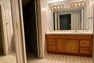 608 Pinewood Dr, Longmeadow, MA 01106 - Photo 25