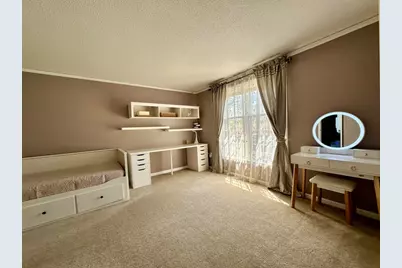 608 Pinewood Dr, Longmeadow, MA 01106 - Photo 17