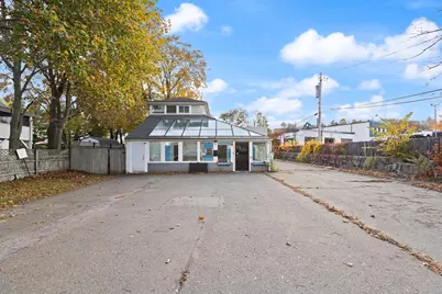 430 Maple St, Danvers, MA 01923 - Photo 3