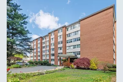 22 Chestnut Place #501, Brookline, MA 02445 - Photo 1