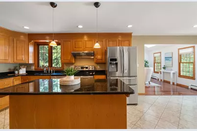 18 Fisher Ave, Wellesley, MA 02482 - Photo 15