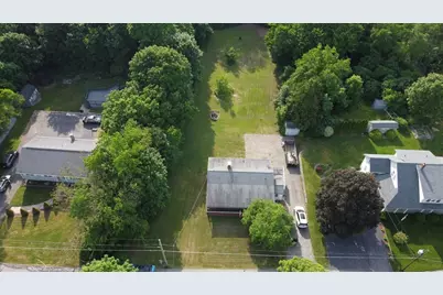 585 Charlton St, Southbridge, MA 01550 - Photo 7