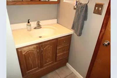 585 Charlton St, Southbridge, MA 01550 - Photo 21