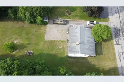 585 Charlton St, Southbridge, MA 01550 - Photo 11