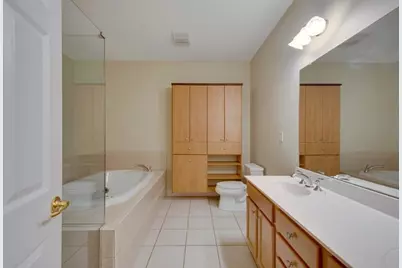 308 Sprucewood Ln #308, Clinton, MA 01510 - Photo 25