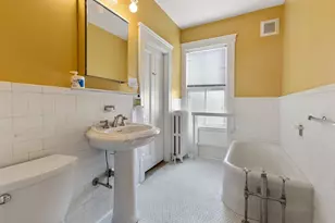 15 Myrtle St, Boston, MA 02130 - Photo 15