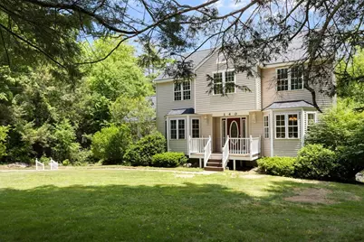 140 Paradise Ln, Sturbridge, MA 01518 - Photo 1