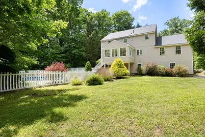 140 Paradise Ln, Sturbridge, MA 01518 - Photo 5