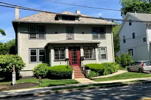 846 Walnut St, Newton, MA 02459 - Photo 1