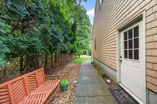 42 Medeiros Ln, Dartmouth, MA 02747 - Photo 7