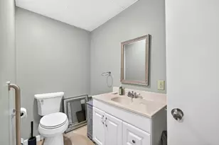 42 Medeiros Ln, Dartmouth, MA 02747 - Photo 35